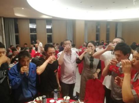 歐拉姆閥門“雙節(jié)同慶賀，歡樂一家親”員工歡聚晚宴圓滿落幕