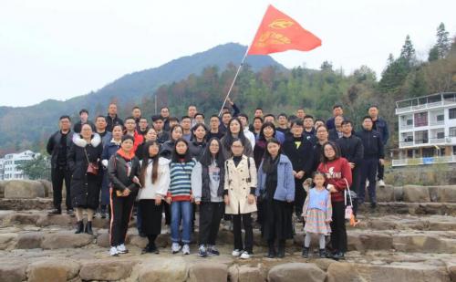 立信閥門(mén)集團(tuán)有限公司團(tuán)建活動(dòng)-感受大自然的魅力