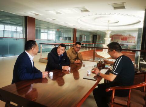福鼎市工業(yè)副市長(zhǎng)鄭興邦走訪慰問(wèn)有氟密管閥集團(tuán)