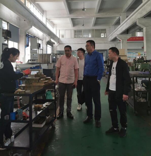 蘭理工泵閥院對接浙江流遍機械潤滑有限公司技術(shù)需求
