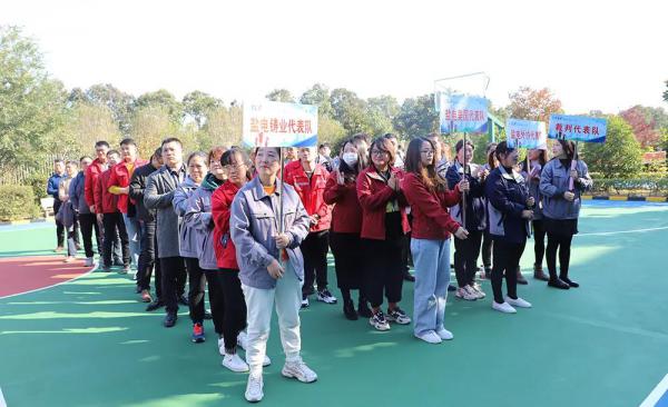 鹽電閥門：開展職工體育運(yùn)動 弘揚(yáng)鹽電拼搏精神