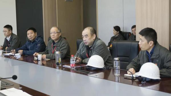 武漢市國資委領(lǐng)導(dǎo)蒞臨武鍋能源公司調(diào)研指導(dǎo)