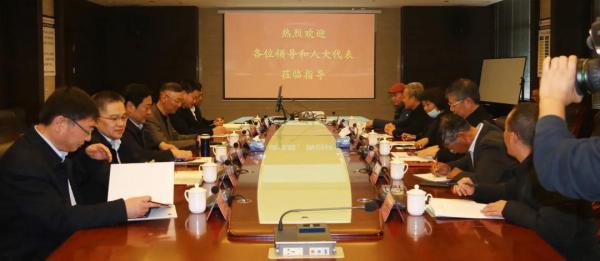 在通江蘇省人大代表蒞臨江蘇神通閥門公司考察調研