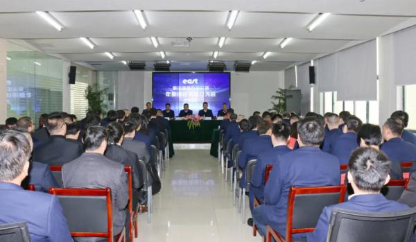東方泵業(yè)集團(tuán)2022年事業(yè)部和行業(yè)總部責(zé)任書簽訂大會隆重舉行