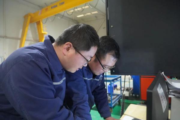 遠征公司特種閥門事業(yè)部:36臺套開關(guān)型電液執(zhí)行器按時交付
