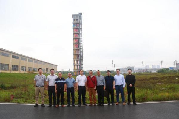 長沙理工大學(xué)專家一行參觀東方水谷