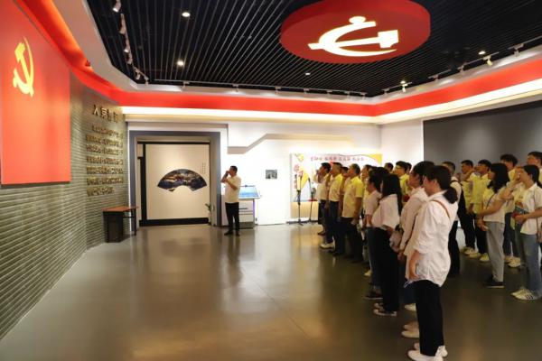 中核蘇閥開展“建功新時(shí)代 喜迎二十大”現(xiàn)場(chǎng)教育活動(dòng)